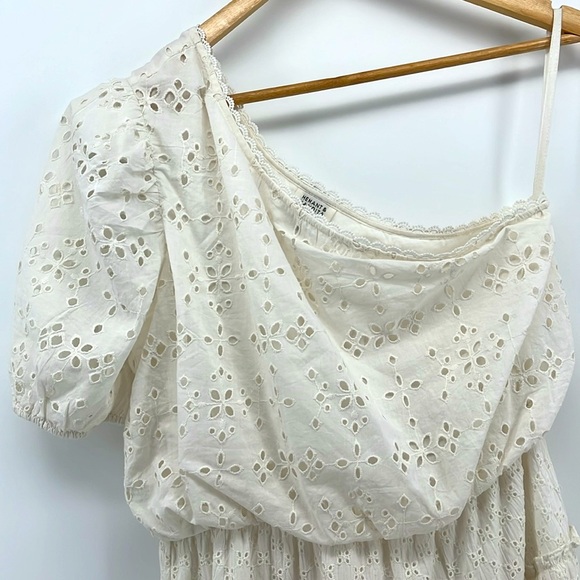 HEMANT & NANDITA Cream/White Eyelet One-Shoulder Tiered Mini Skirt Dress Size 8 - Picture 6 of 11